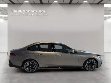 BMW 520d Limousine M Sport Standheizung AHK Kamera