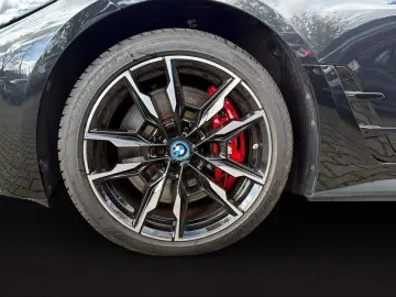 BMW i4 M50 M Sport Pro Laser H K DAProf 360