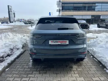 PORSCHE CAYENNE TURBO
