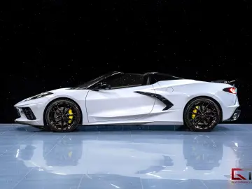 Corvette Chevrolet C8 Stingray Convertible BOSE Lifting