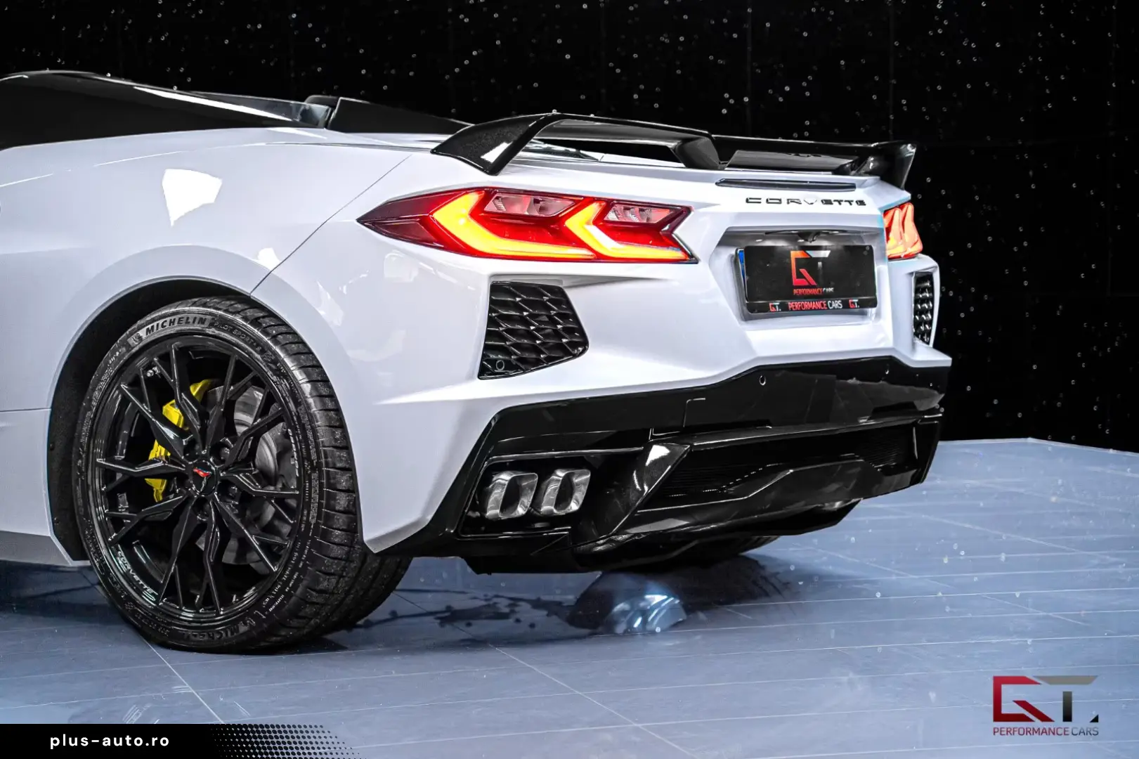 Corvette Chevrolet C8 Stingray Convertible BOSE Lifting