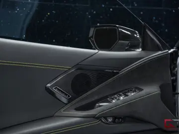 Corvette Chevrolet C8 Stingray Convertible BOSE Lifting