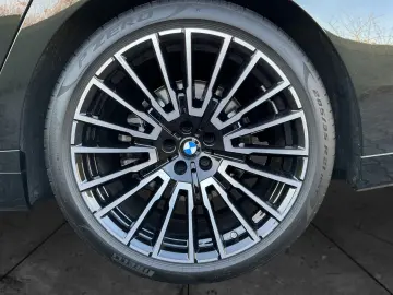 BMW 740d xDrive Limousine Massage Head-Up  Komfortzu