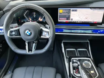 BMW 740d xDrive Limousine Massage Head-Up  Komfortzu