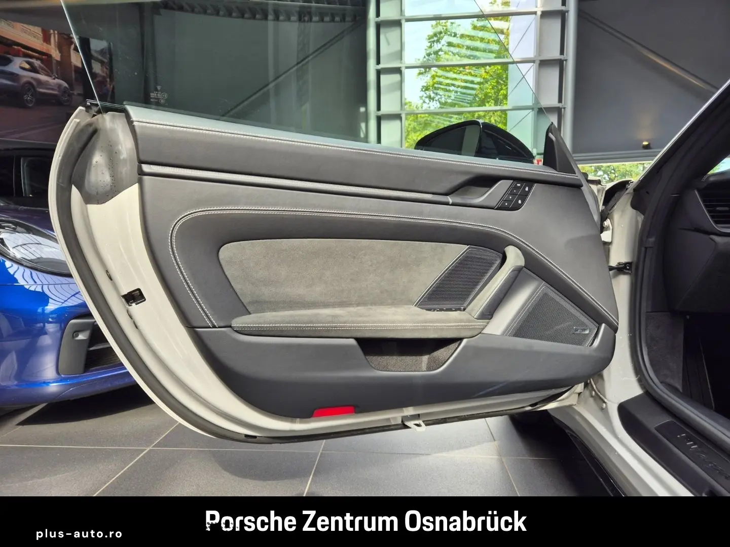 PORSCHE 992 (911) Targa 4 GTS 18-Wege BOSE Matrix Surrou