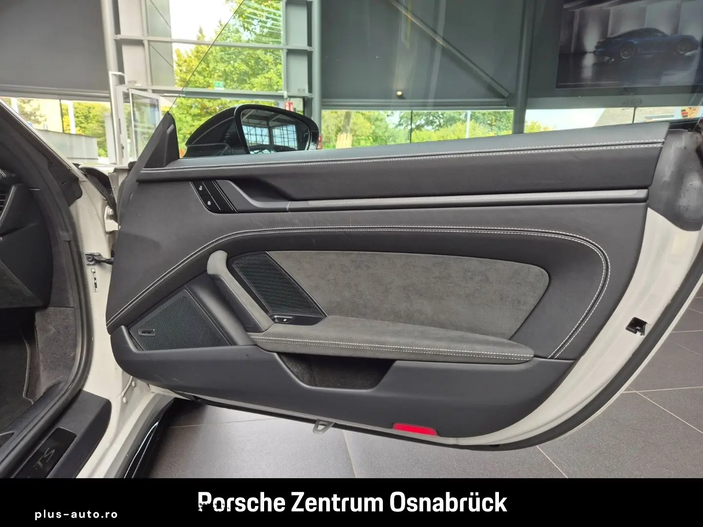 PORSCHE 992 (911) Targa 4 GTS 18-Wege BOSE Matrix Surrou