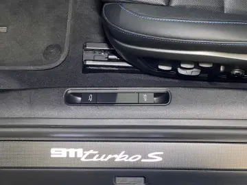 PORSCHE 992 (911) Turbo S   Burmester   Sitzbelüftung