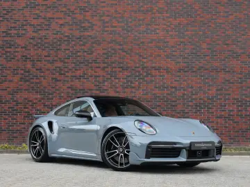 PORSCHE 992 Turbo   Aero Kit - Heritage interior