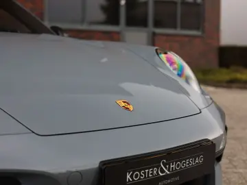 PORSCHE 992 Turbo   Aero Kit - Heritage interior