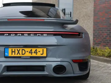 PORSCHE 992 Turbo   Aero Kit - Heritage interior