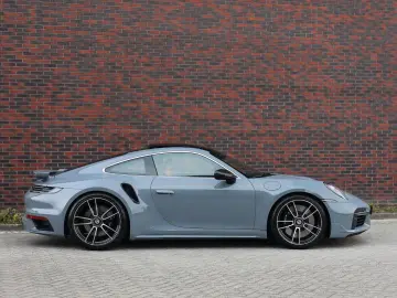 PORSCHE 992 Turbo   Aero Kit - Heritage interior