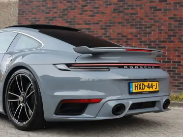 PORSCHE 992 Turbo   Aero Kit - Heritage interior