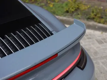 PORSCHE 992 Turbo   Aero Kit - Heritage interior