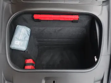 PORSCHE 992 Turbo   Aero Kit - Heritage interior