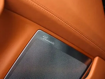 PORSCHE 992 Turbo   Aero Kit - Heritage interior