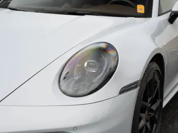 PORSCHE 992 992-2 911 Carrera Cabrio BOSE Surround View