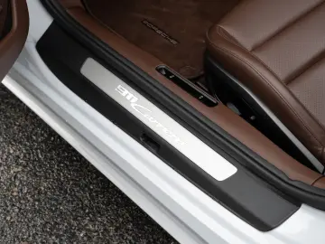 PORSCHE 992 992-2 911 Carrera Cabrio BOSE Surround View