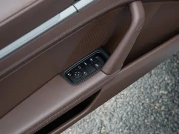 PORSCHE 992 992-2 911 Carrera Cabrio BOSE Surround View