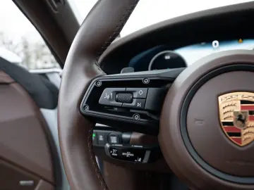 PORSCHE 992 992-2 911 Carrera Cabrio BOSE Surround View