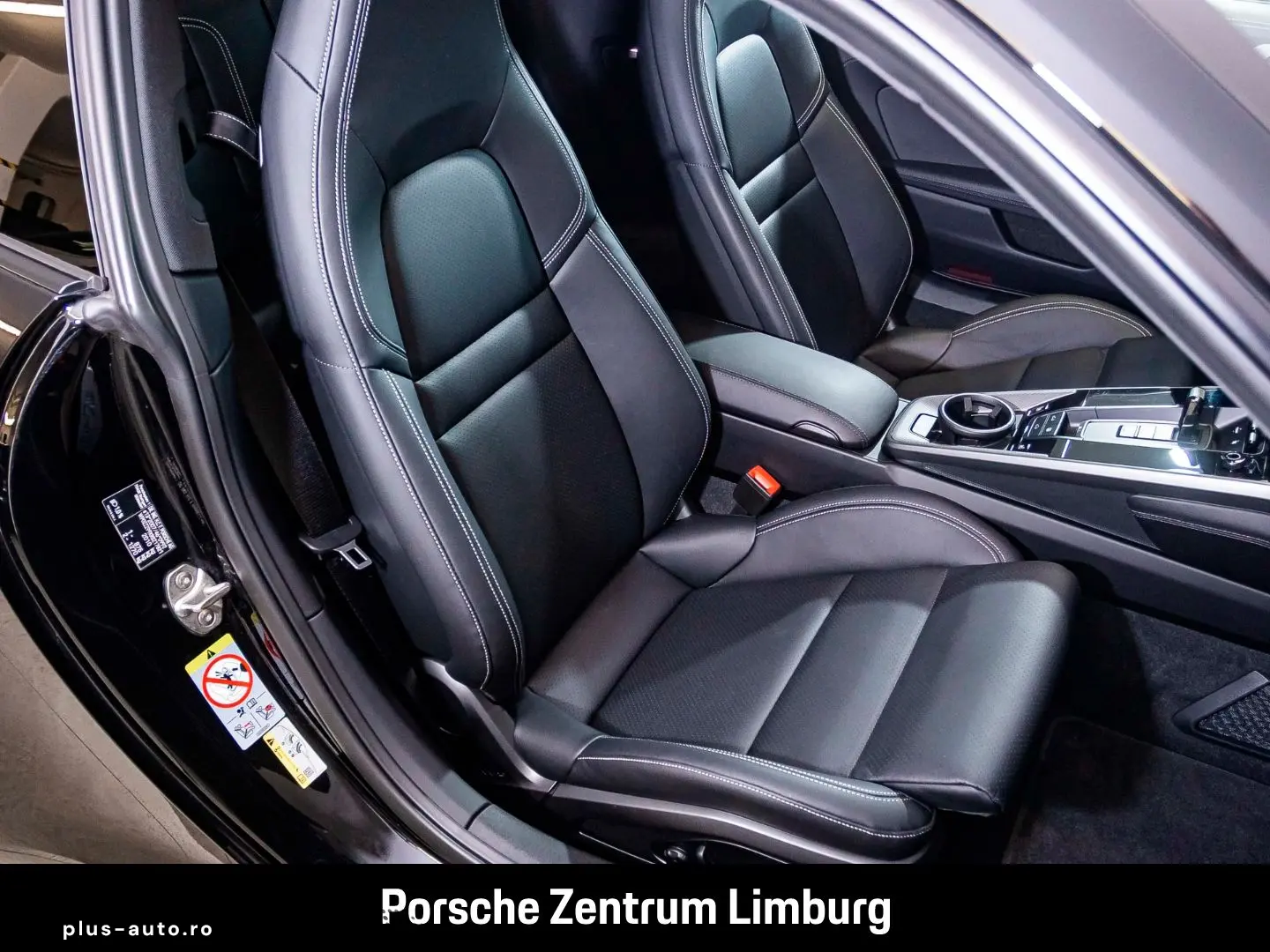 PORSCHE 992 911 Carrera 4S Sportabgas BOSE Rückfahrkamer