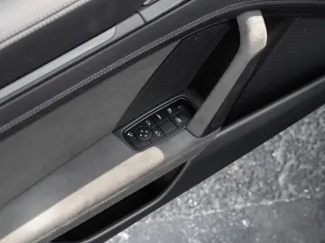 PORSCHE 992 Carrera GTS Cabriolet Sport Chrono BOSE