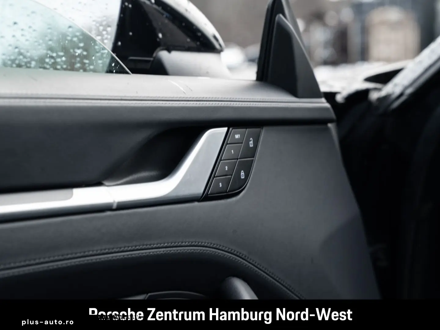 PORSCHE 992 (911) Turbo Cabriolet Sportabgas PDLS