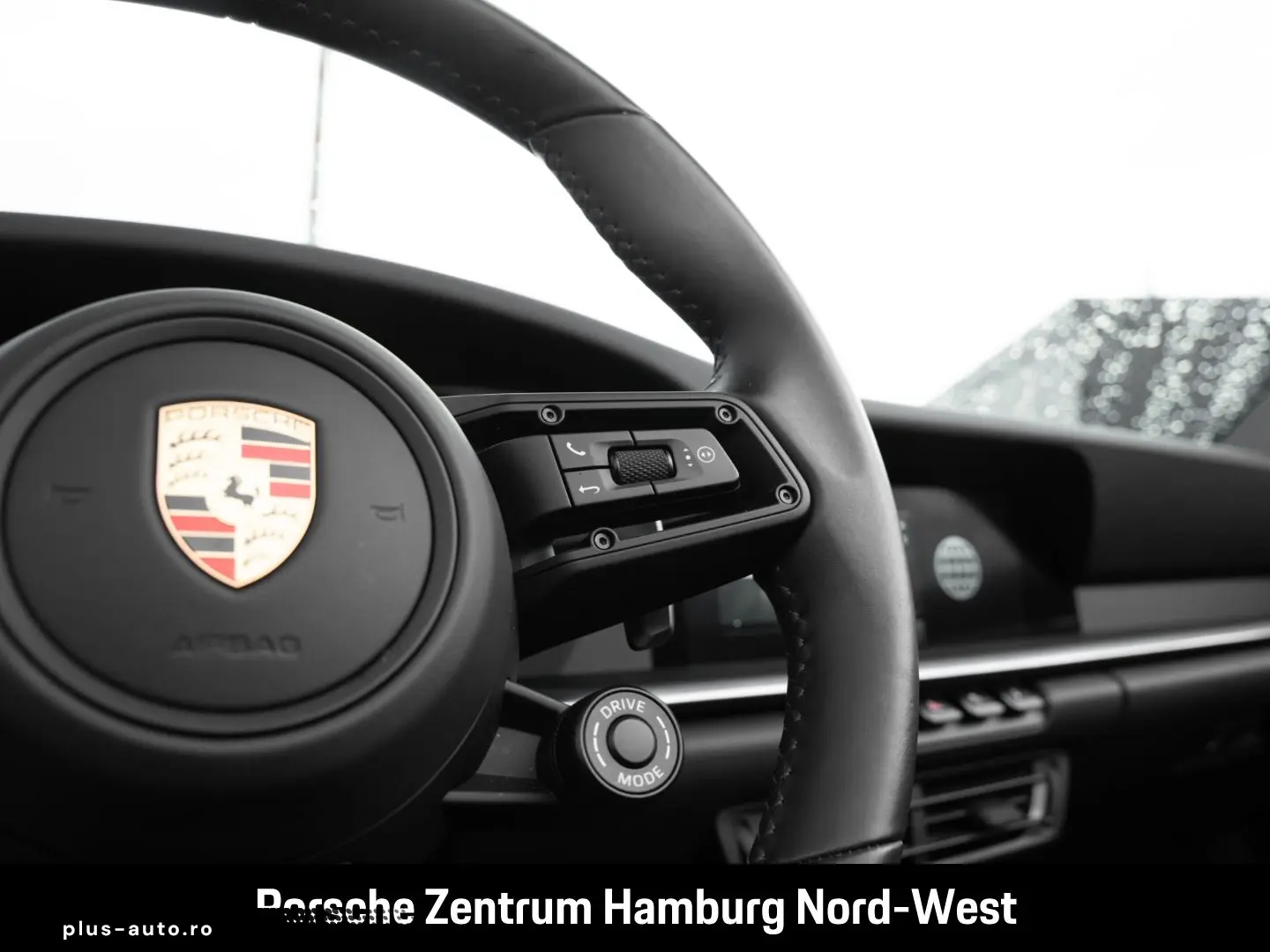 PORSCHE 992 (911) Turbo Cabriolet Sportabgas PDLS