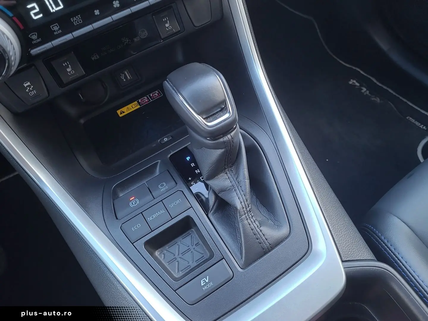 TOYOTA RAV 4 2.5 Hybrid 4x2 Style Selection   Navi  Led