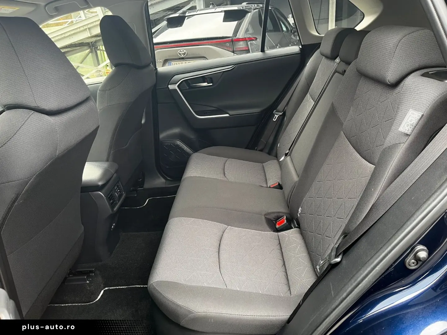 TOYOTA RAV 4 Hybrid 4x4 Team Deutschland  TECHNIK-PAKET