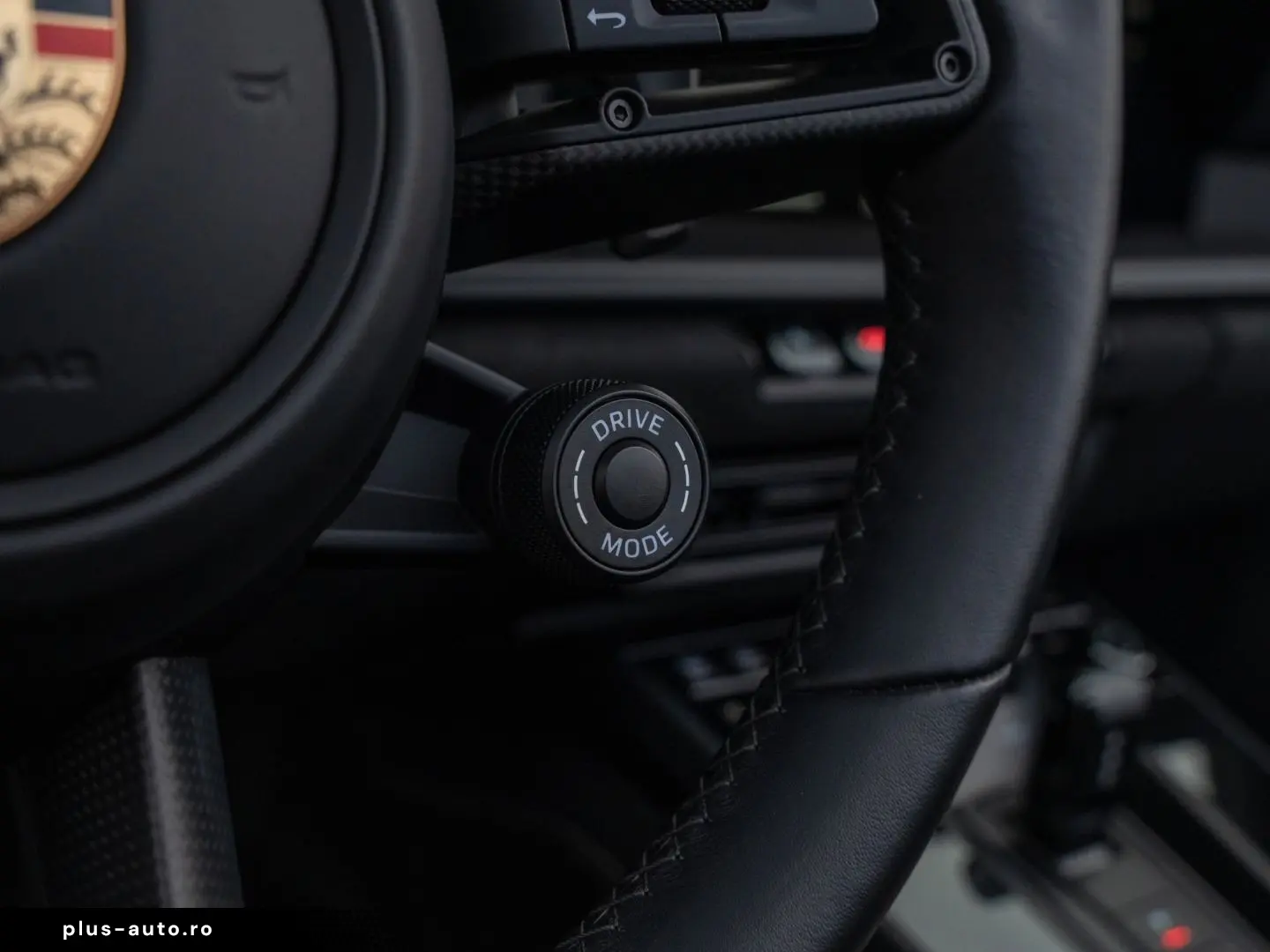 PORSCHE 992 911 Carrera GTS Cabriolet PDCC LED-Matrix