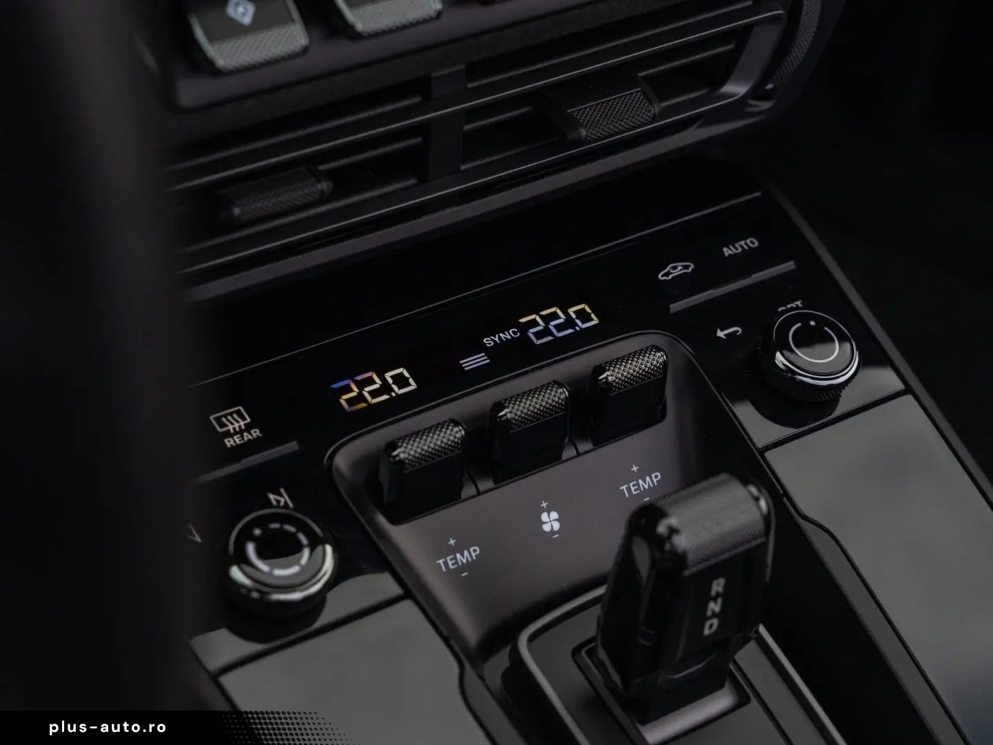 PORSCHE 992 911 Carrera GTS Cabriolet PDCC LED-Matrix