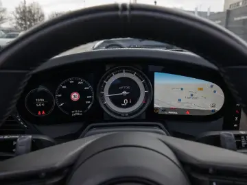 PORSCHE 992 911 Carrera GTS Cabriolet PDCC LED-Matrix