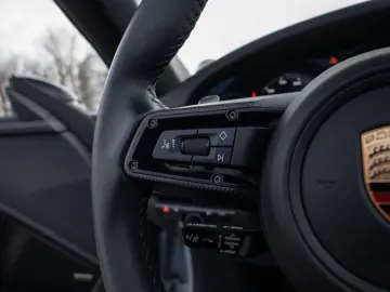 PORSCHE 992 911 Carrera GTS Cabriolet PDCC LED-Matrix