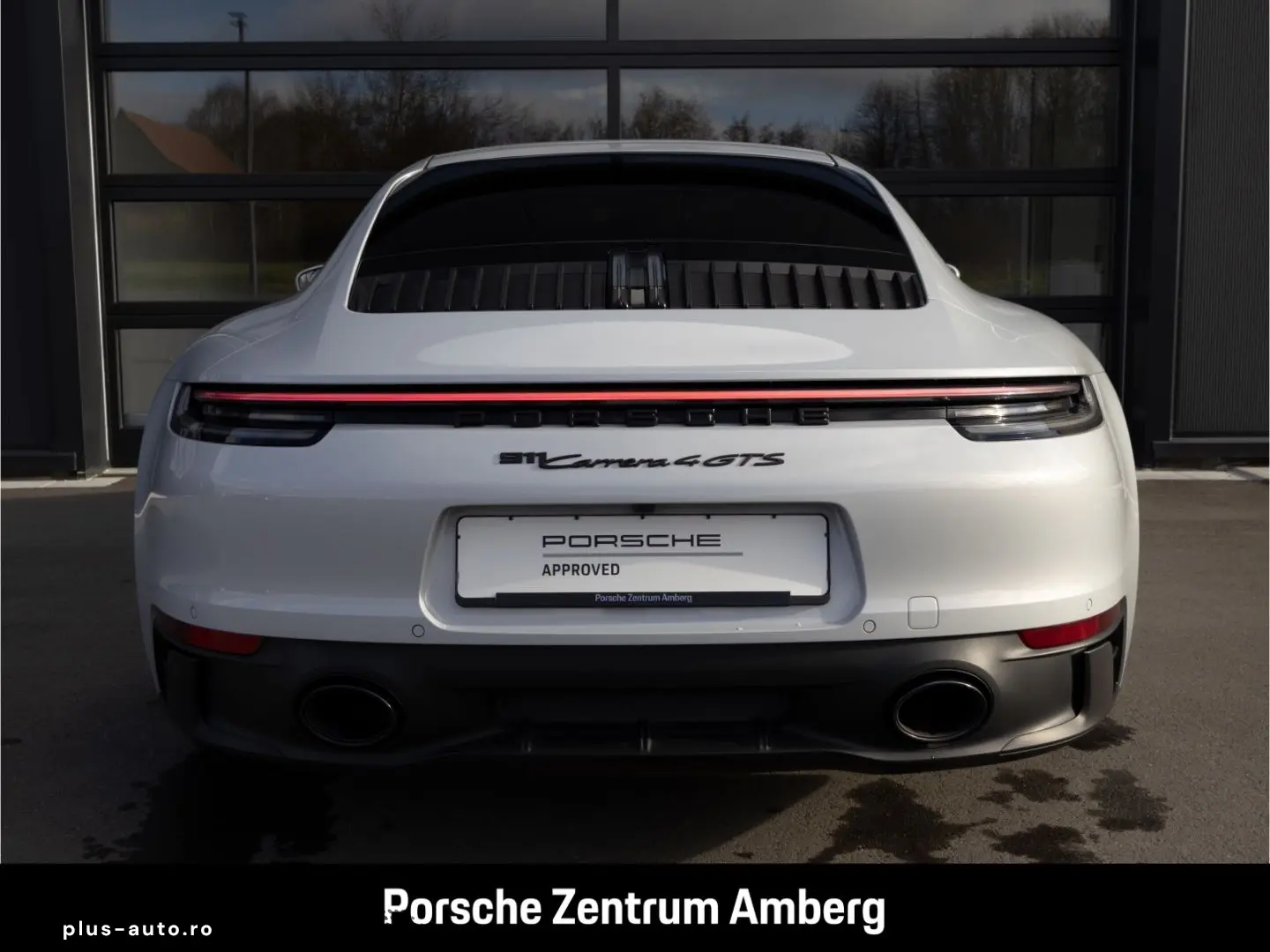 PORSCHE 992 911 Carrera 4 GTS Hinterachslenkung BOSE LED