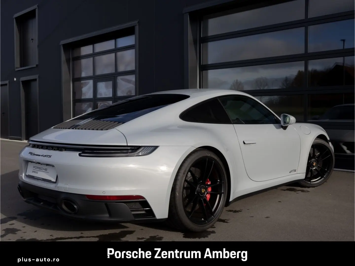 PORSCHE 992 911 Carrera 4 GTS Hinterachslenkung BOSE LED