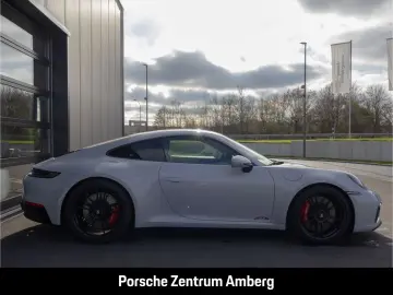 PORSCHE 992 911 Carrera 4 GTS Hinterachslenkung BOSE LED