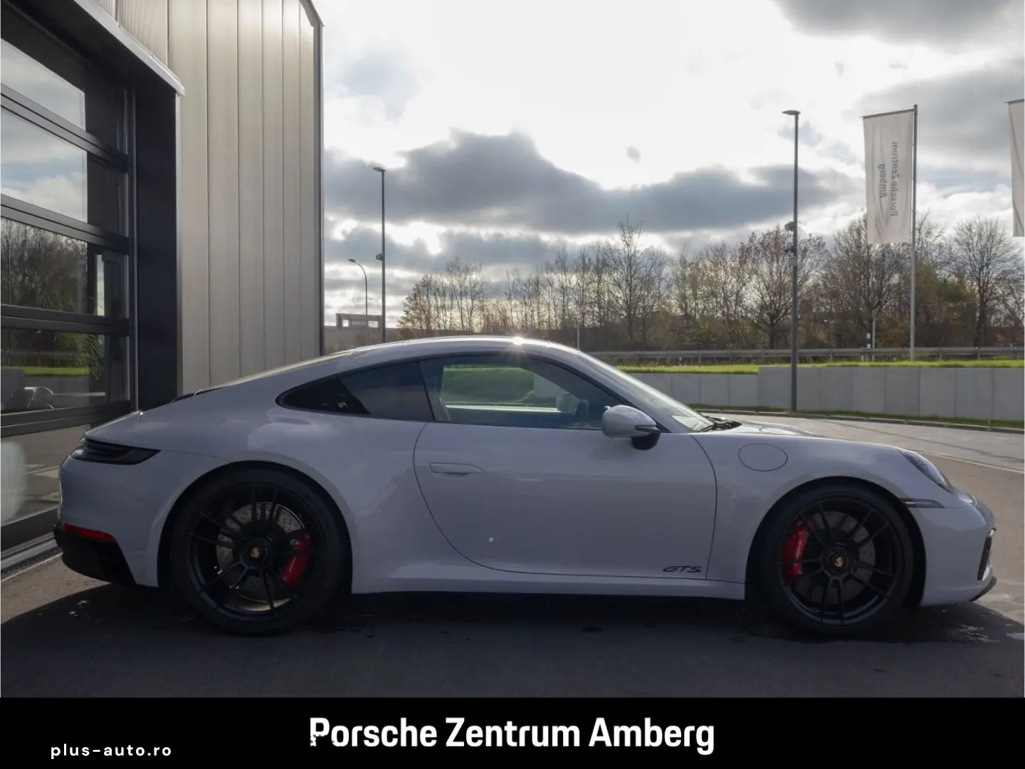 PORSCHE 992 911 Carrera 4 GTS Hinterachslenkung BOSE LED