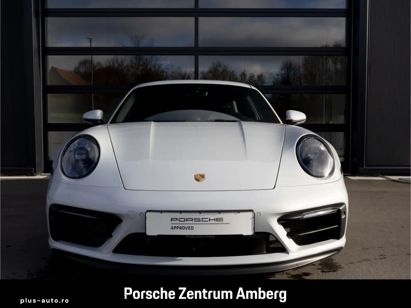 PORSCHE 992 911 Carrera 4 GTS Hinterachslenkung BOSE LED