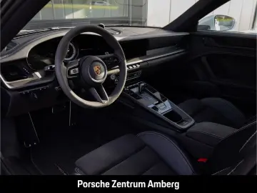 PORSCHE 992 911 Carrera 4 GTS Hinterachslenkung BOSE LED