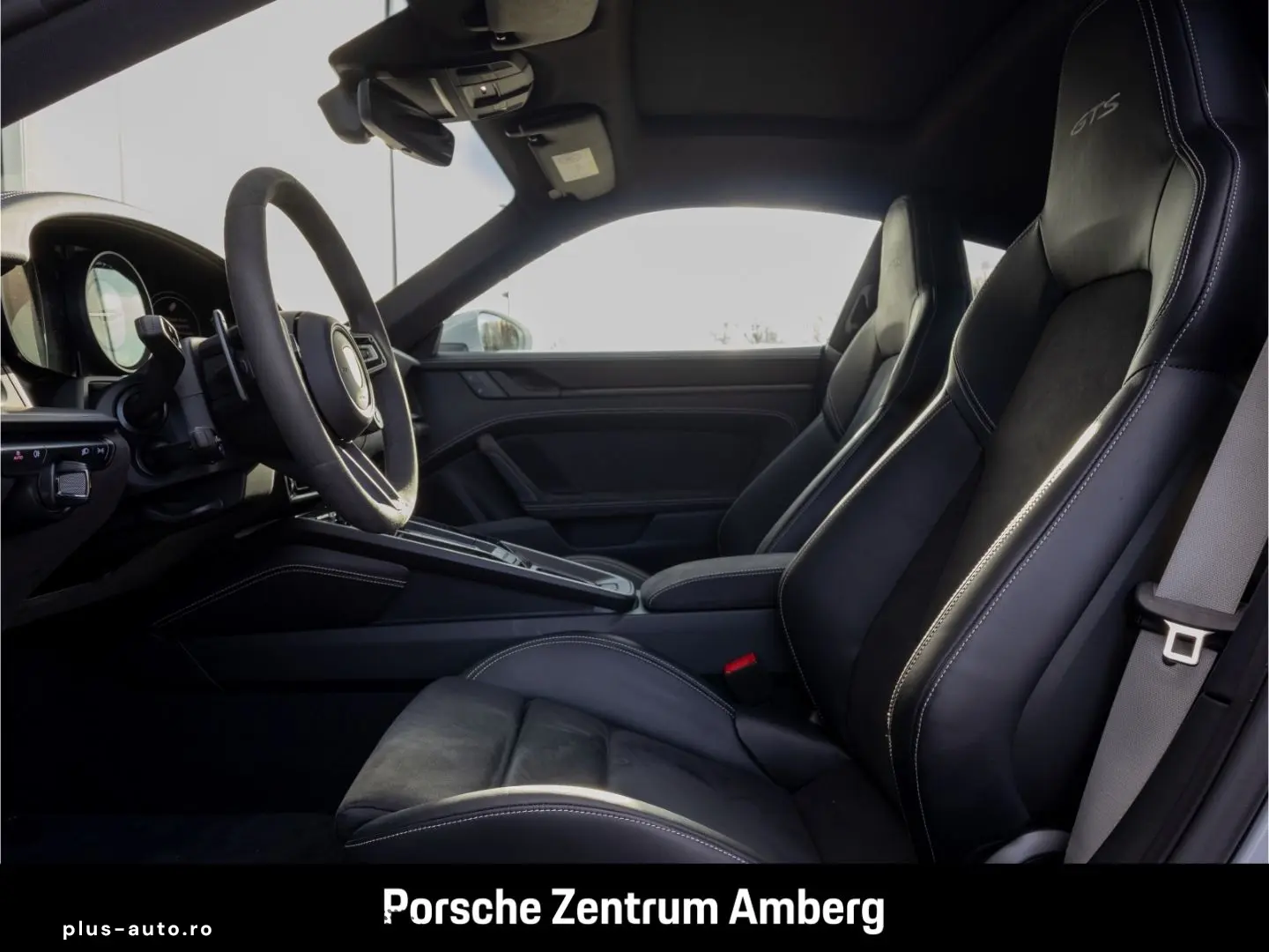 PORSCHE 992 911 Carrera 4 GTS Hinterachslenkung BOSE LED