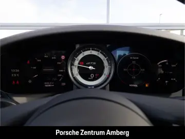 PORSCHE 992 911 Carrera 4 GTS Hinterachslenkung BOSE LED