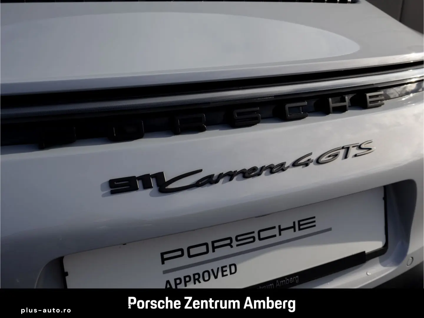 PORSCHE 992 911 Carrera 4 GTS Hinterachslenkung BOSE LED