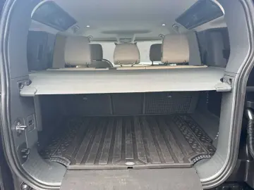 LAND ROVER Defender 110 D200 SE AWD ACC Luftfahrwerk