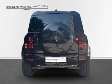 LAND ROVER Defender 110 P300e X-Dynamic HSE