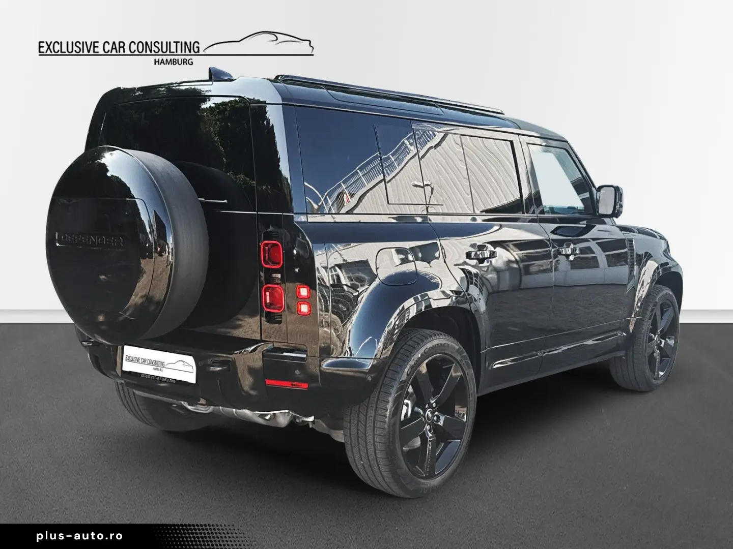 LAND ROVER Defender 110 P300e X-Dynamic HSE