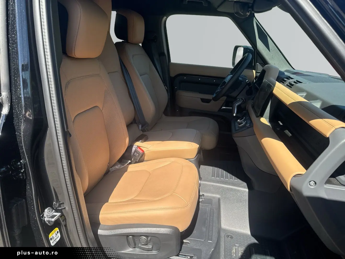 LAND ROVER Defender 110 P300e X-Dynamic HSE  6 Sitze