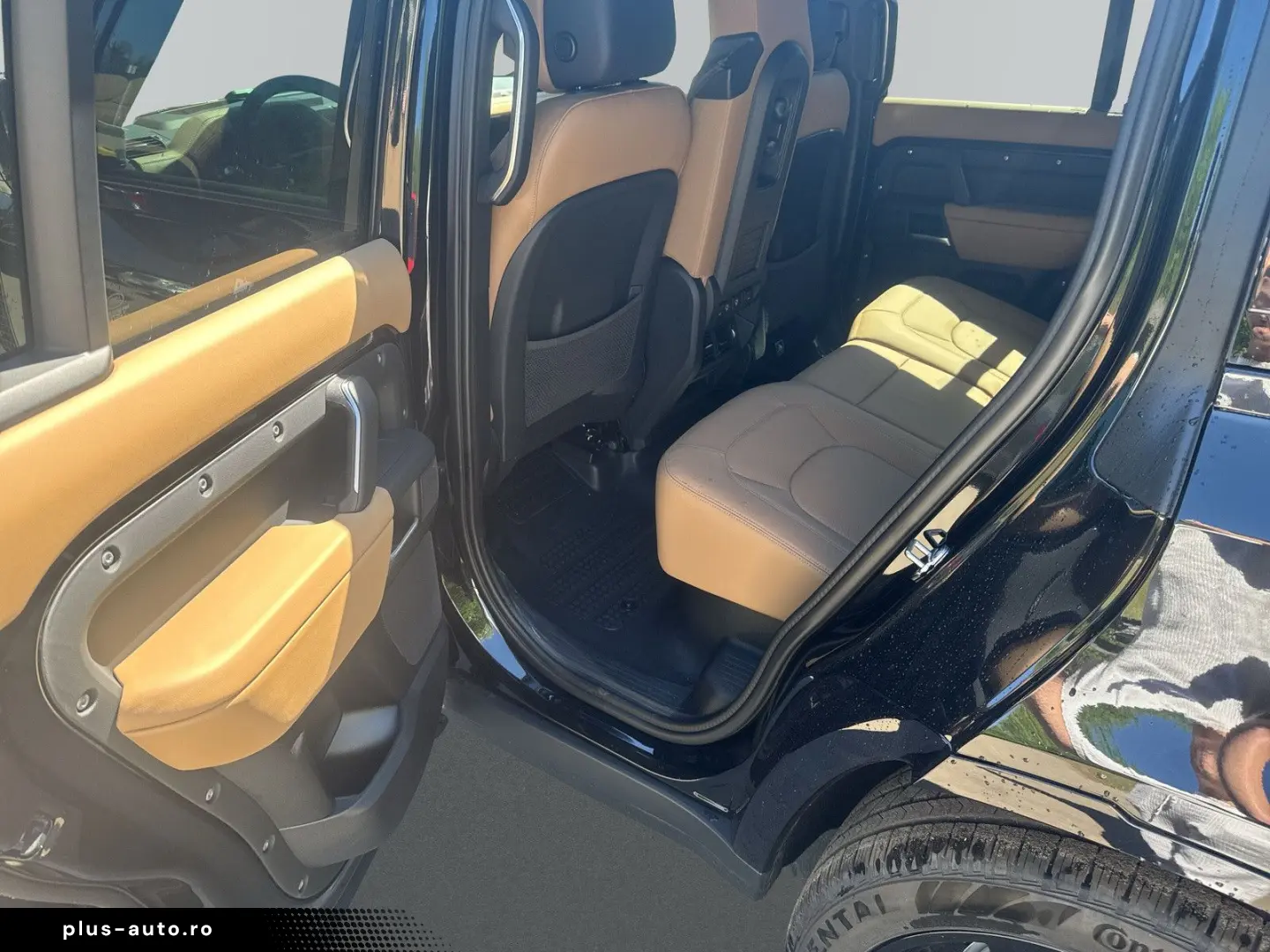 LAND ROVER Defender 110 P300e X-Dynamic HSE  6 Sitze