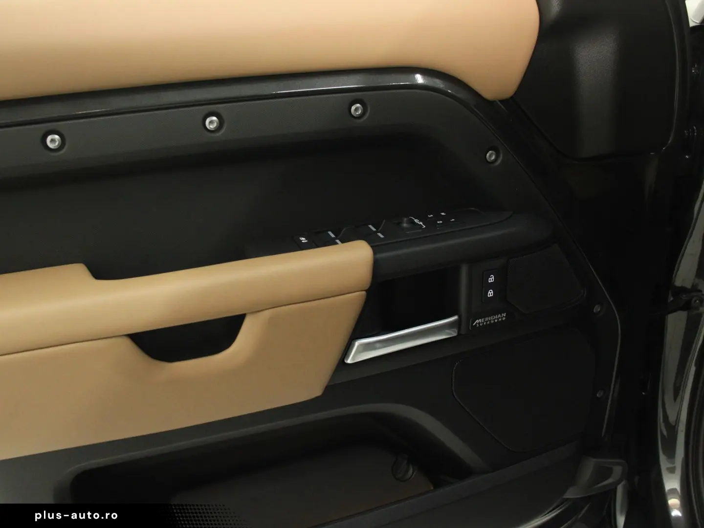 LAND ROVER Defender 110 5.0 P425 X Navigation LED HUD DAB