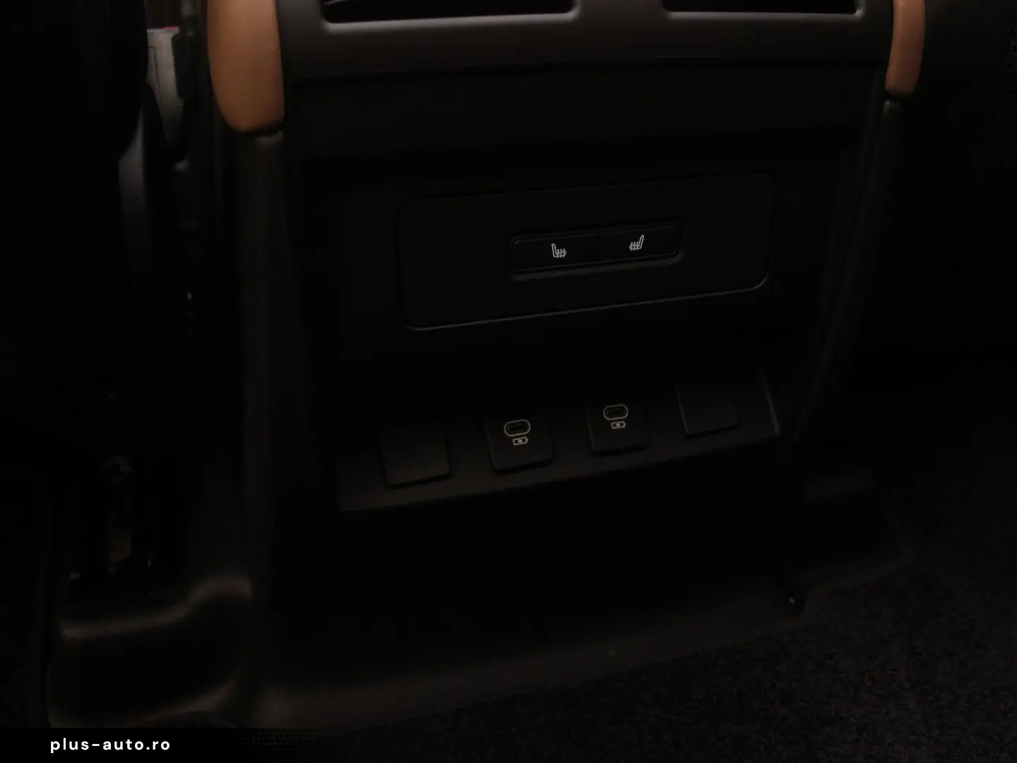 LAND ROVER Defender 110 5.0 P425 X Navigation LED HUD DAB