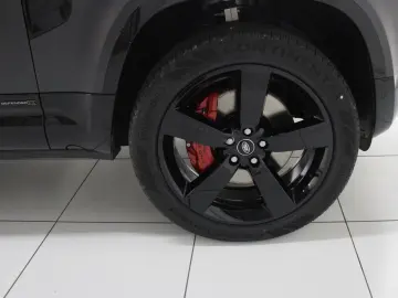 LAND ROVER Defender 110 5.0 P425 X Navigation LED HUD DAB